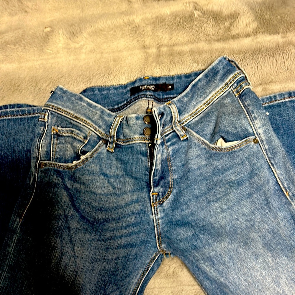 Super cute barely worn Hudson jeans